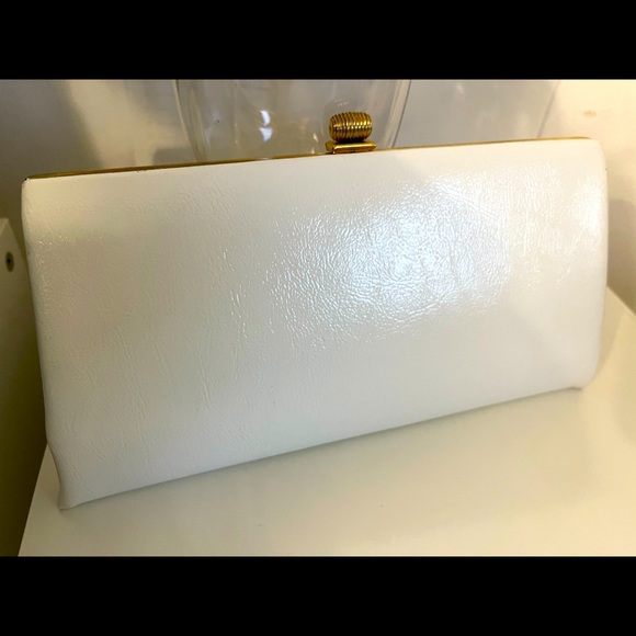 White Clutch - Picture 7 of 9